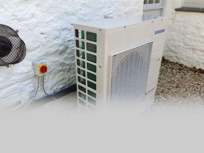 Smart hybrid heat pumps